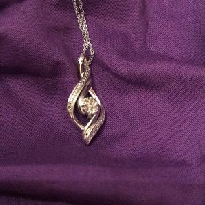‼️$45 TODAY ONLY‼️Kay jewelry swirl necklace